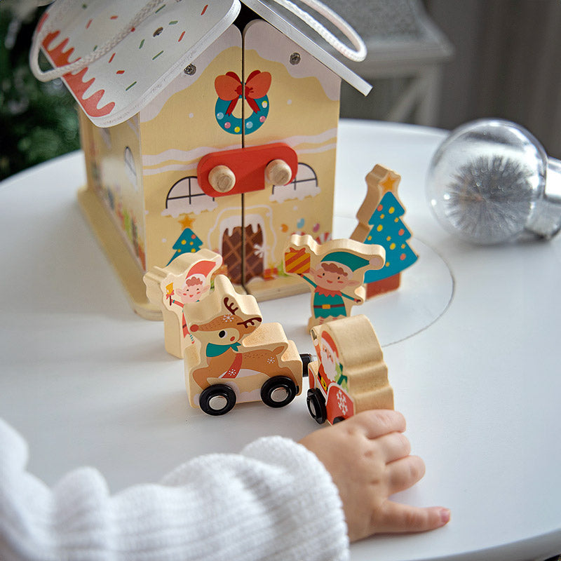 Montessori Xmas Dollhouse